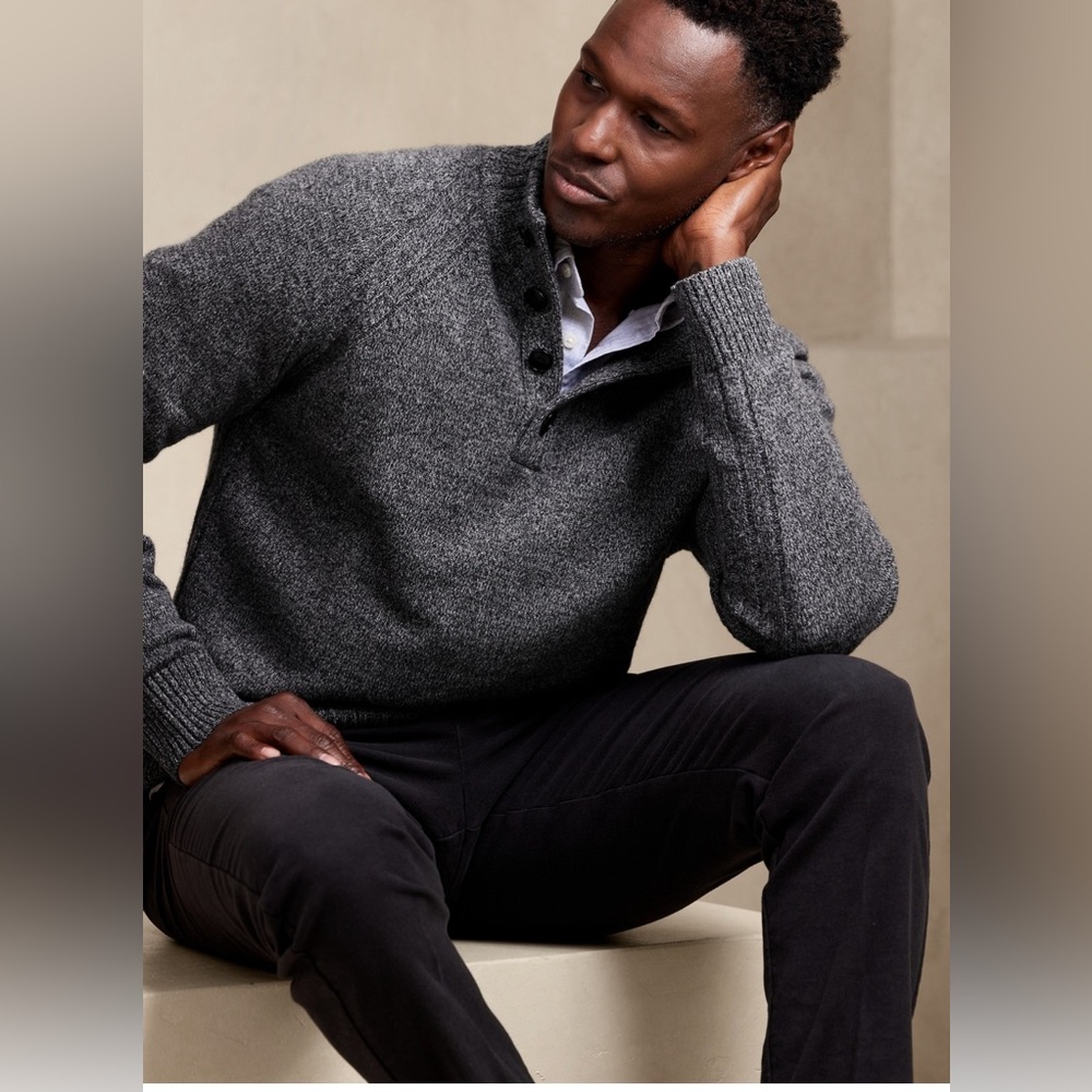 Banana Republic Novara Mock-Neck Sweater Gray